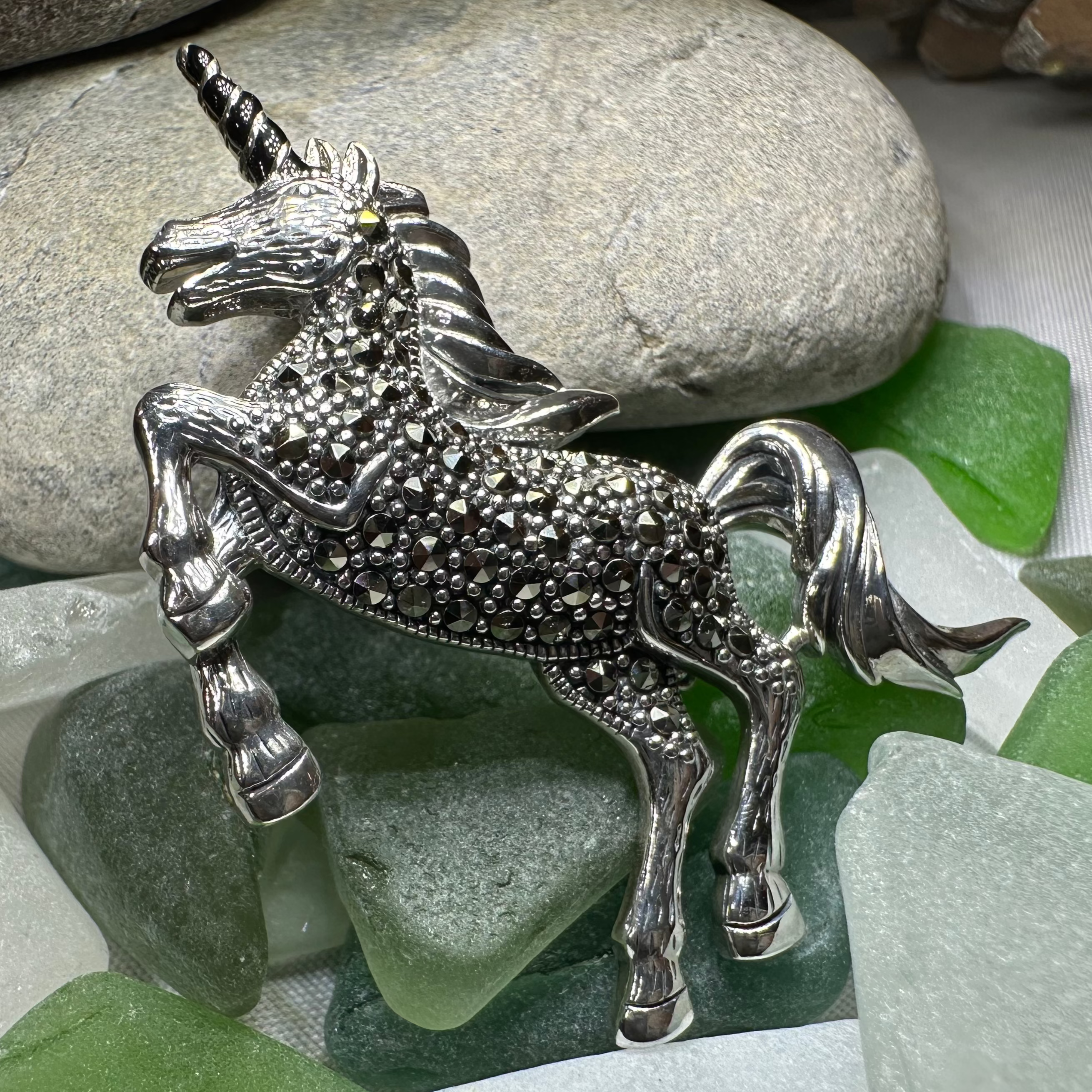 Prancing Unicorn of Scotland Pin
