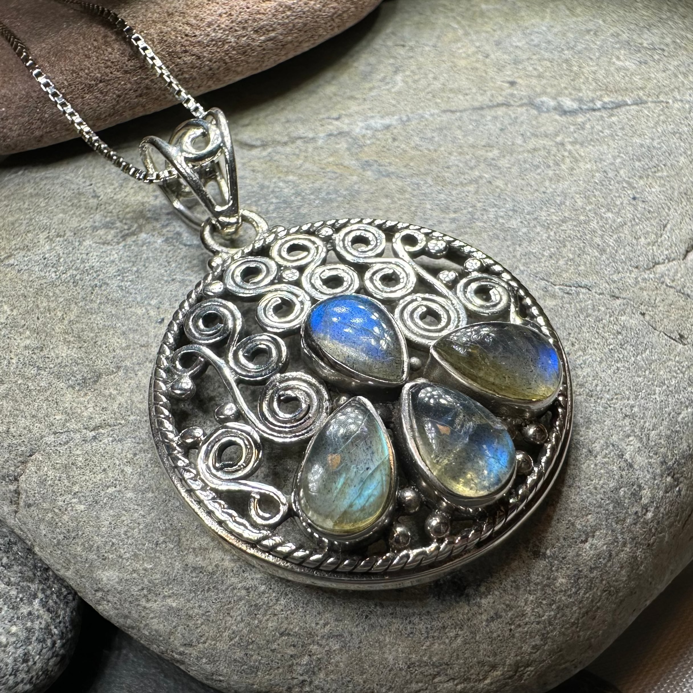 Celtic Aura Labradorite Necklace