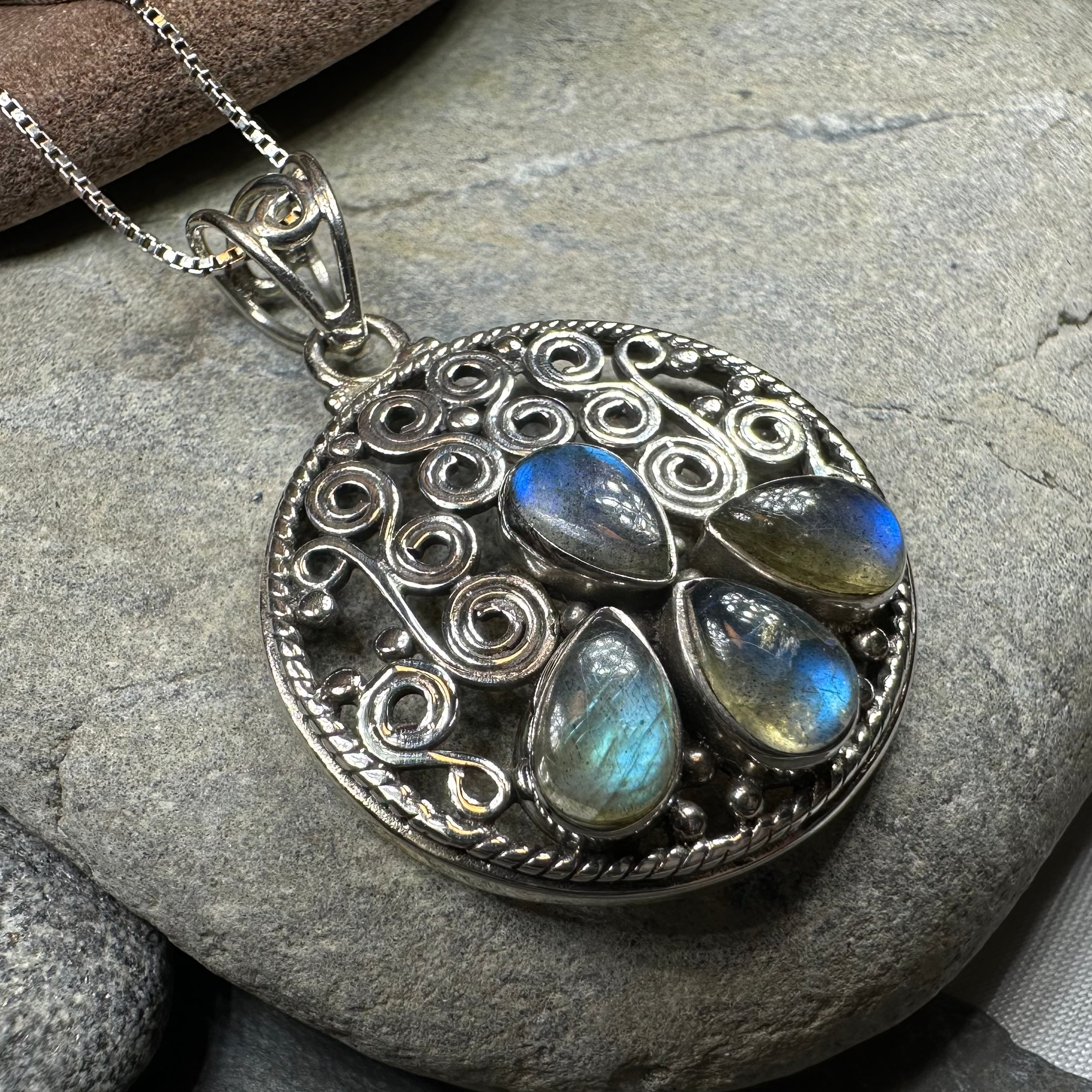 Celtic Aura Labradorite Necklace