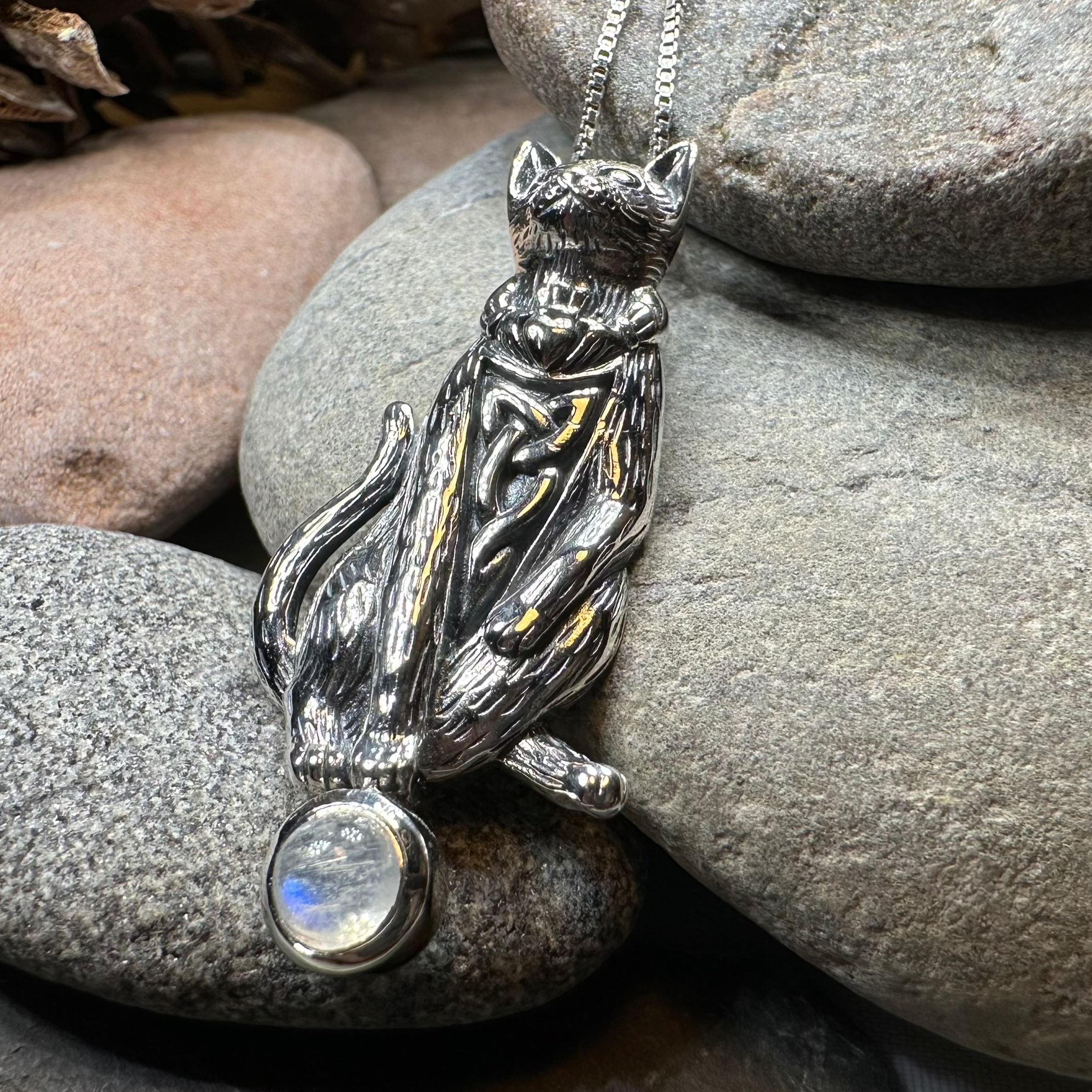 Claddagh Irish Cat Necklace