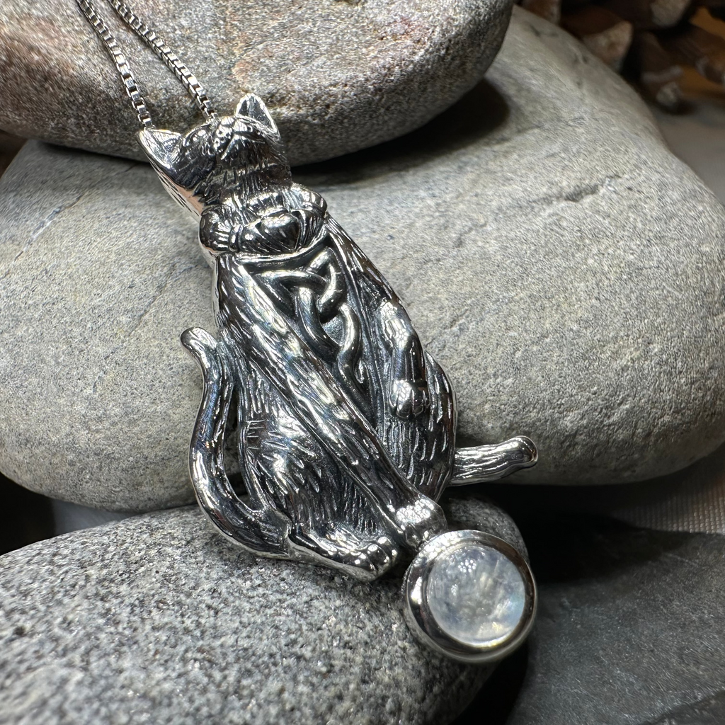 Claddagh Irish Cat Necklace