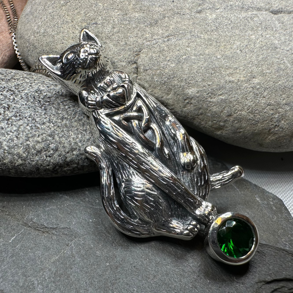 Claddagh Irish Cat Necklace