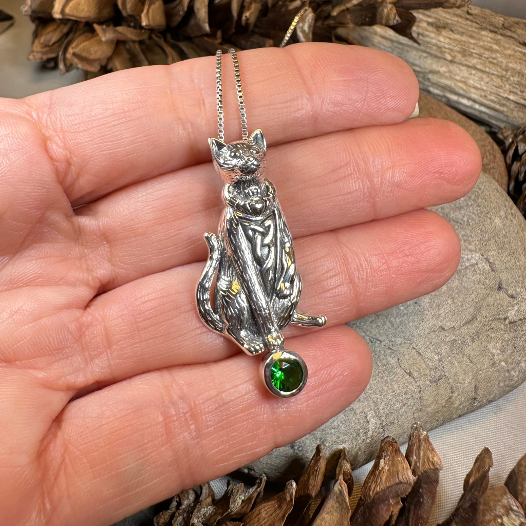 Claddagh Irish Cat Necklace