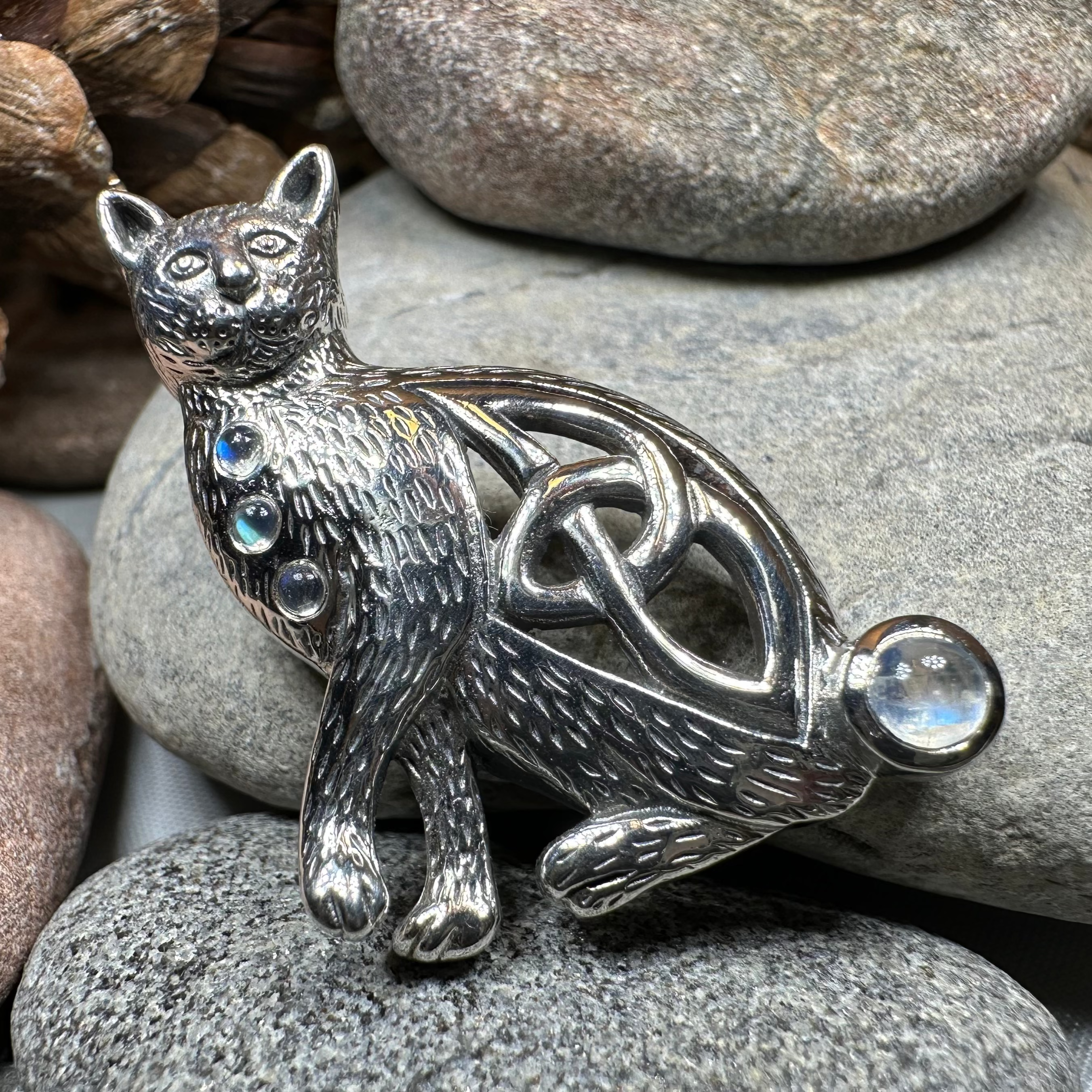 Salem Celtic Cat Necklace in Sterling Silver