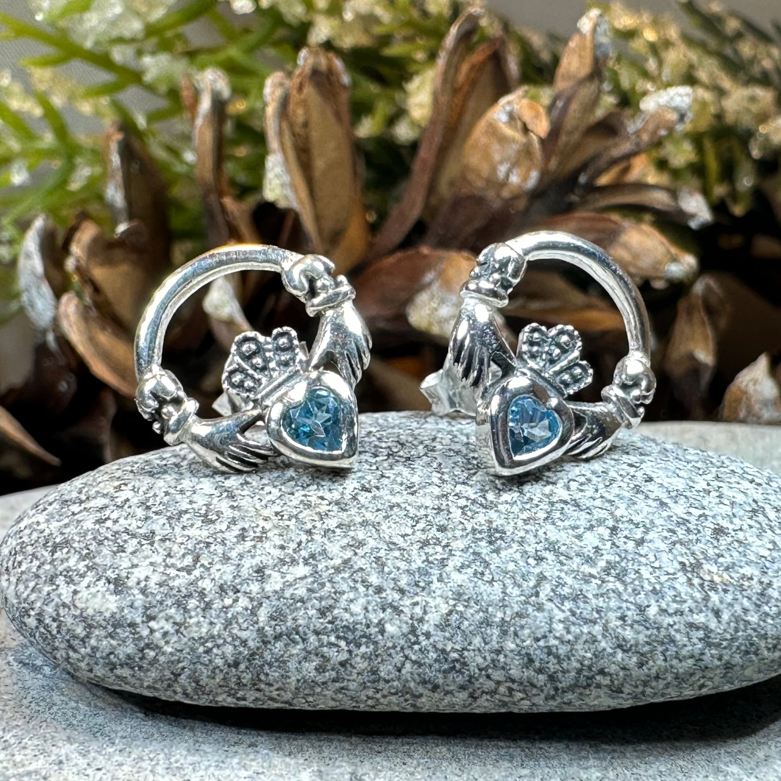 Cheerful Irish Claddagh Earrings