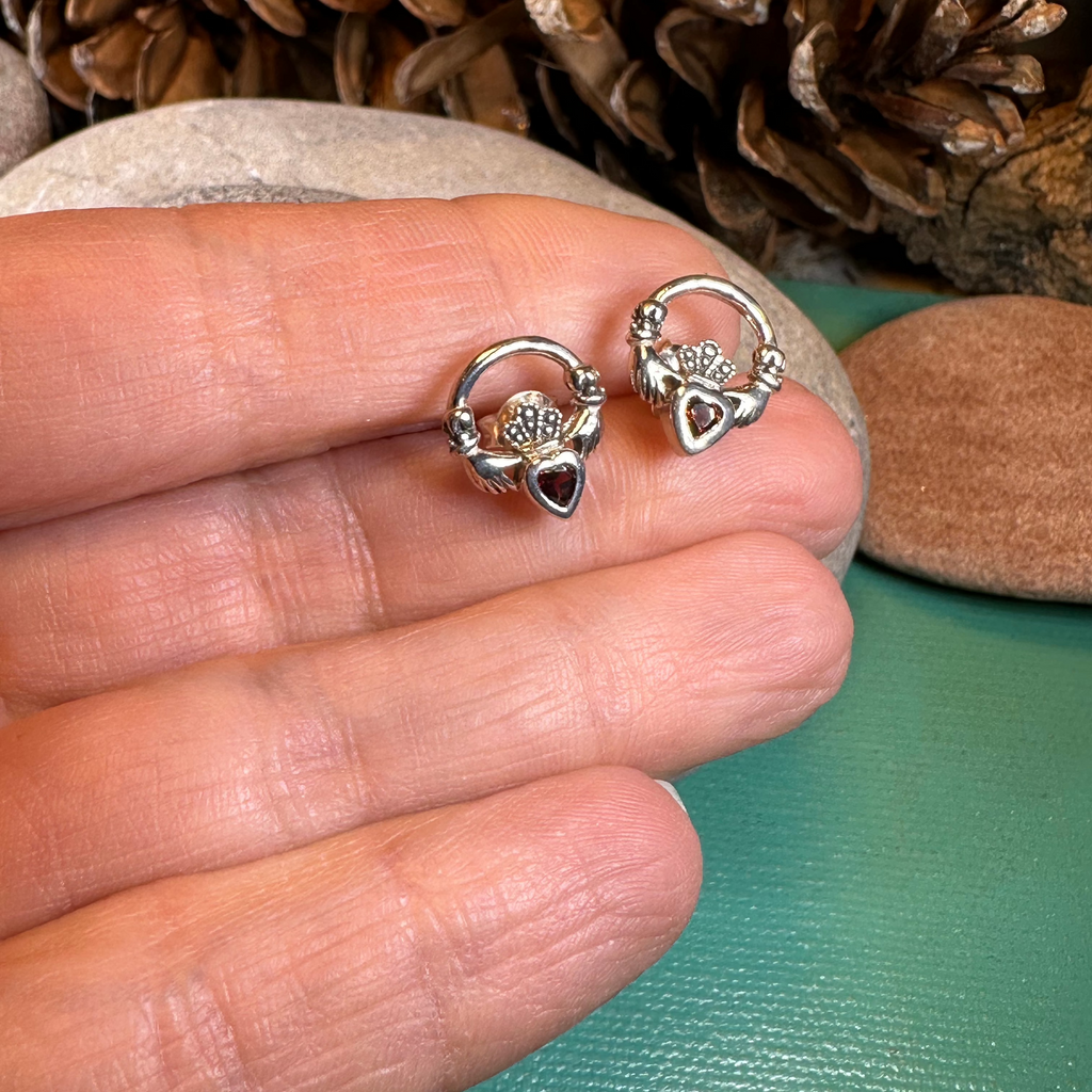 Cheerful Irish Claddagh Earrings