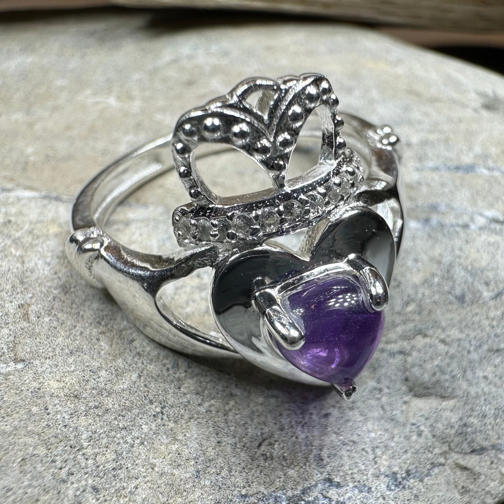 Noble Heart Amethyst Irish Claddagh Ring