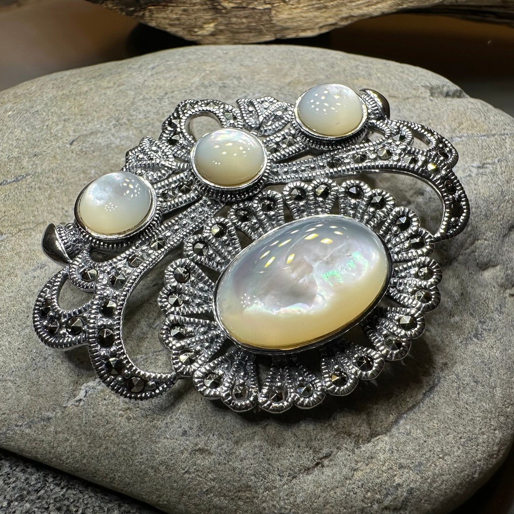 Analia Celtic Knot Brooch