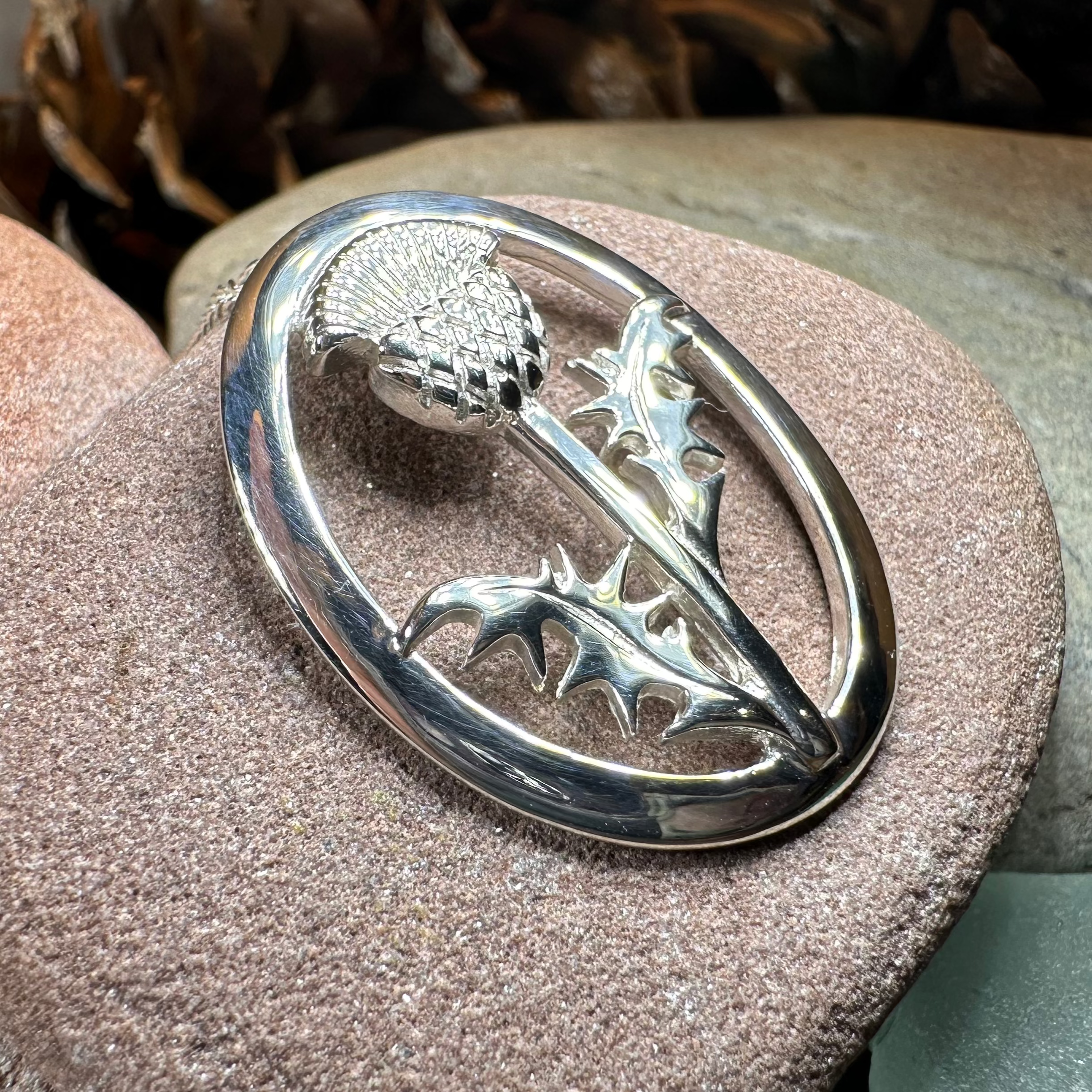 Gaisgeil Scottish Thistle Necklace