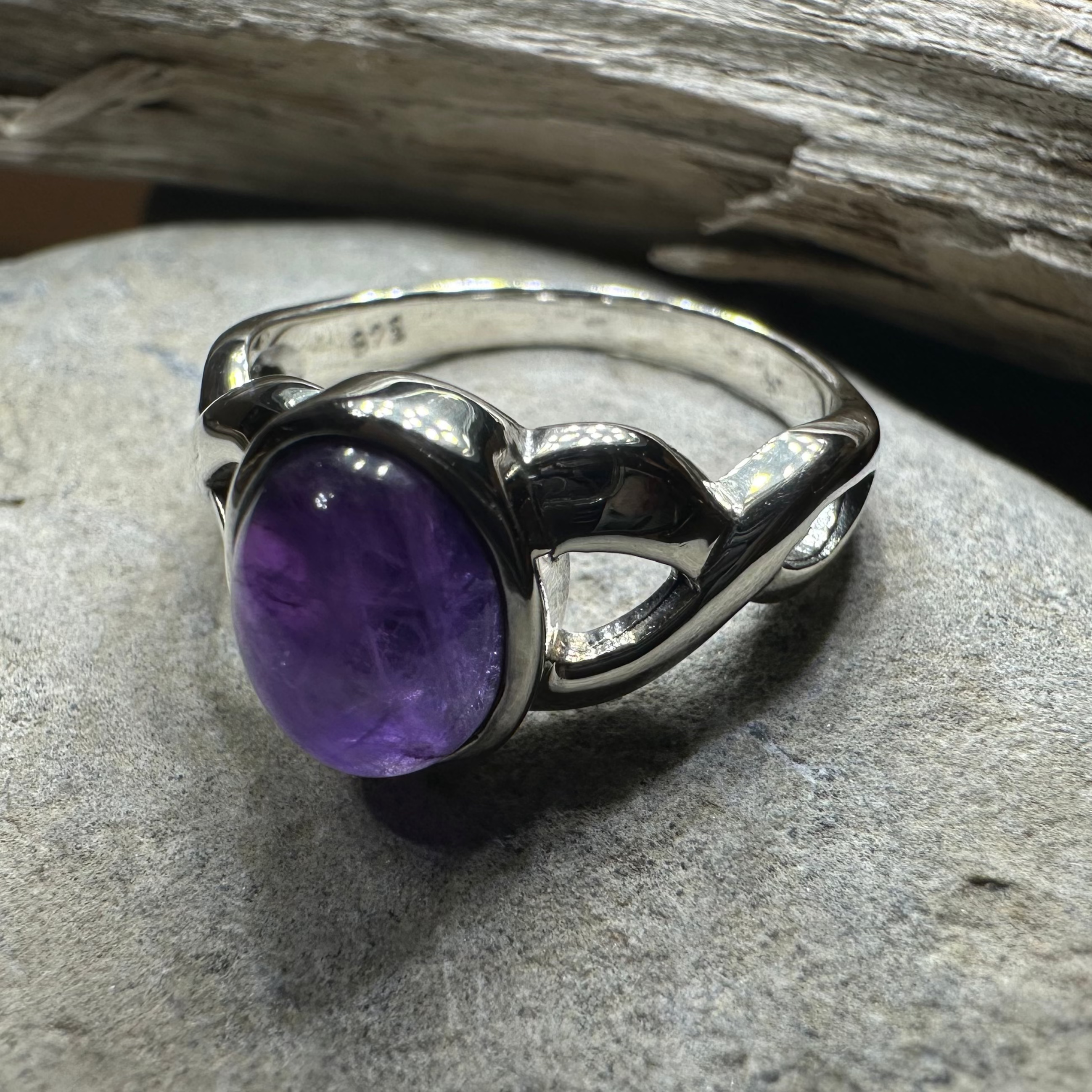 Marianne Celtic Knot Amethyst Ring