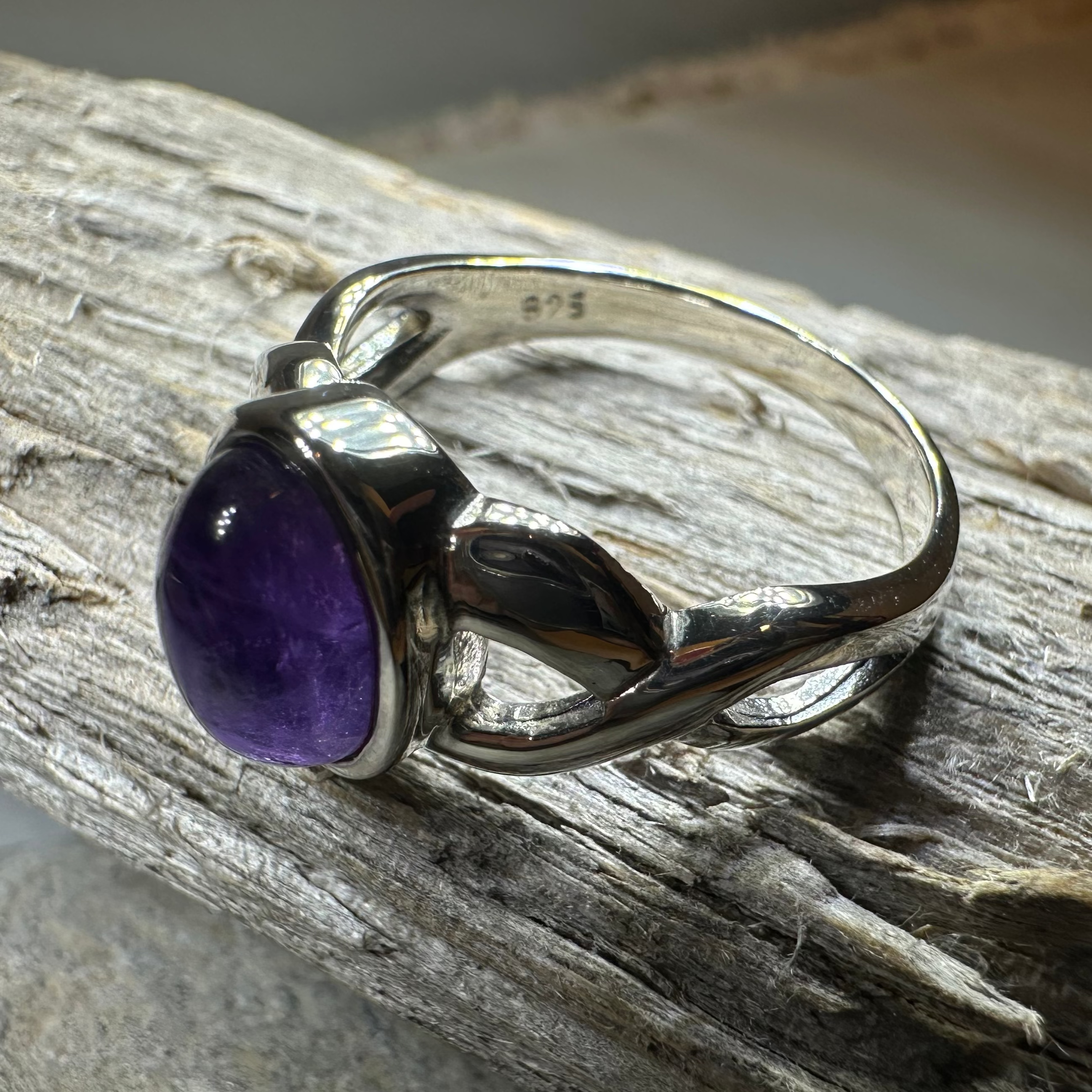 Marianne Celtic Knot Amethyst Ring