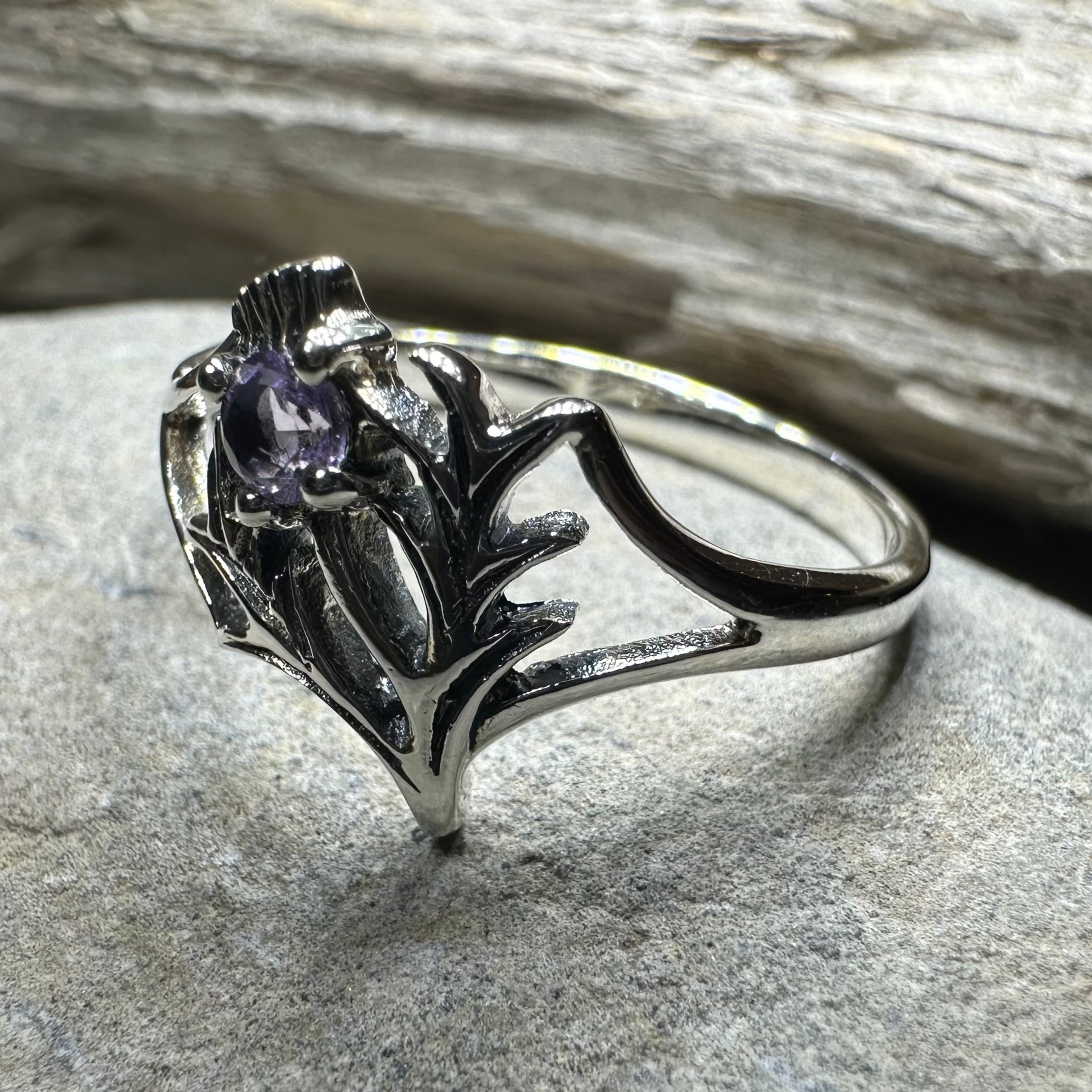 Abhainn Scottish Thistle Amethyst Ring