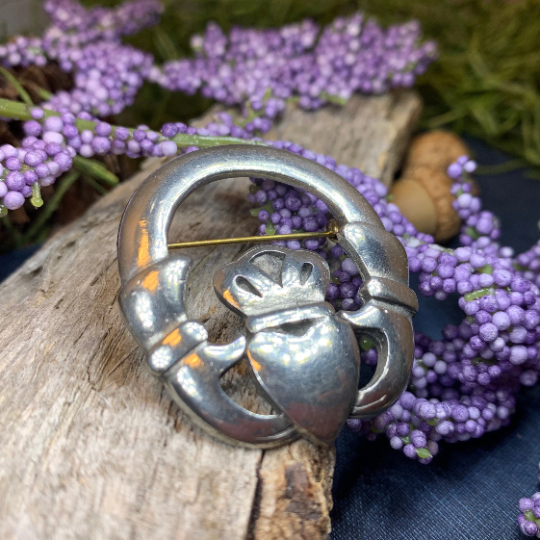 Classic Claddagh Brooch