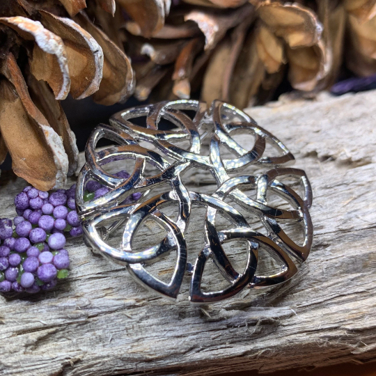 Pewter Trinity Knot Brooch - Handmade in Scotland