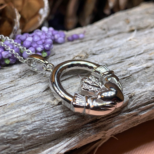 Lylah Claddagh Necklace