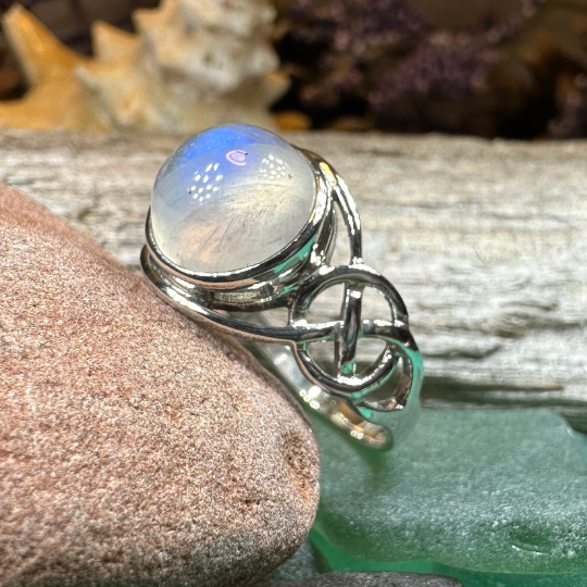 Rhianna Celtic Knot Moonstone Ring