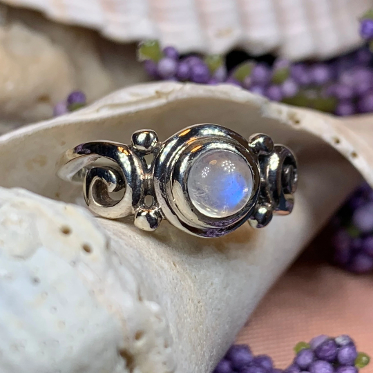 Lorna Celtic Knot Moonstone Ring
