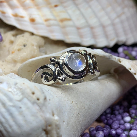 Lorna Celtic Knot Moonstone Ring