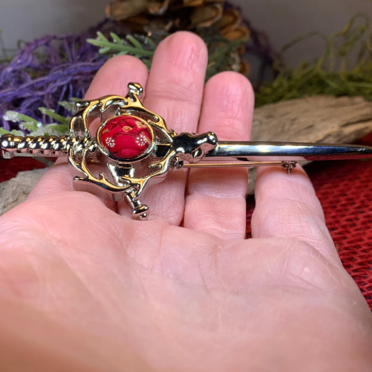 Heathergems Stag Kilt Pin