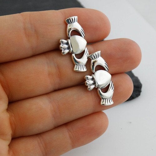 Fíorghrá Claddagh Cufflinks for Men