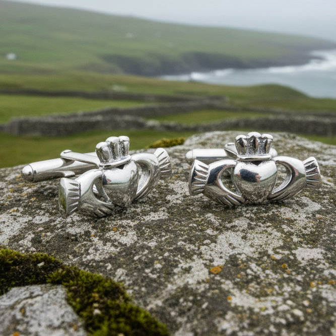 Fíorghrá Claddagh Cufflinks for Men