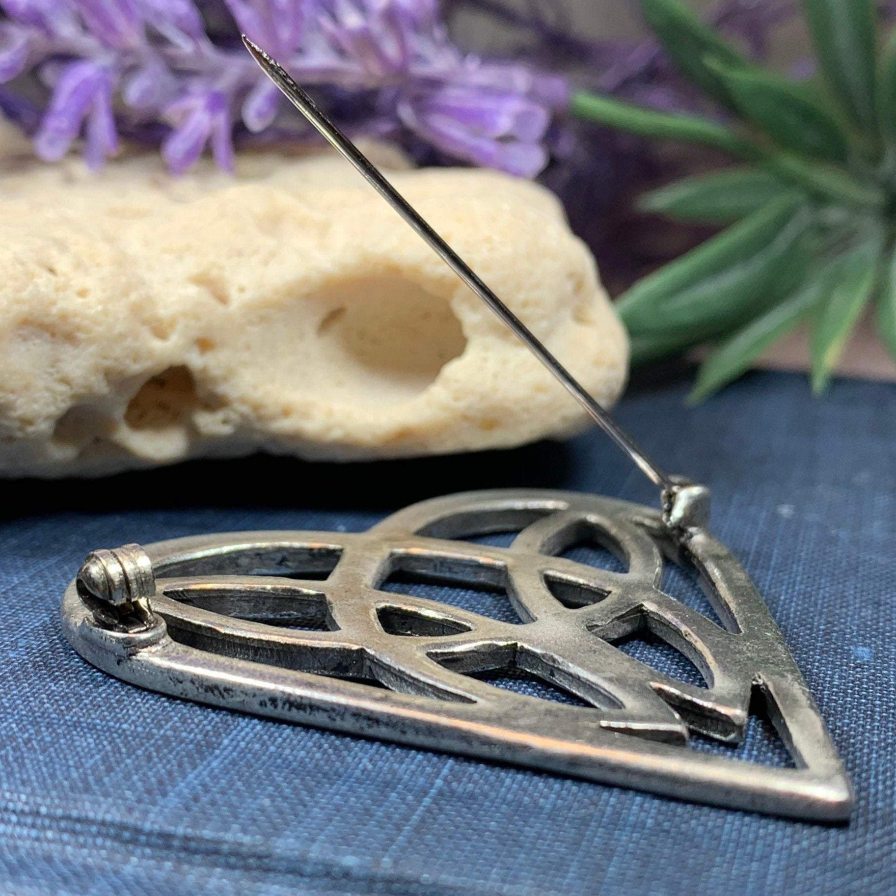 Everheart Celtic Heart Brooch
