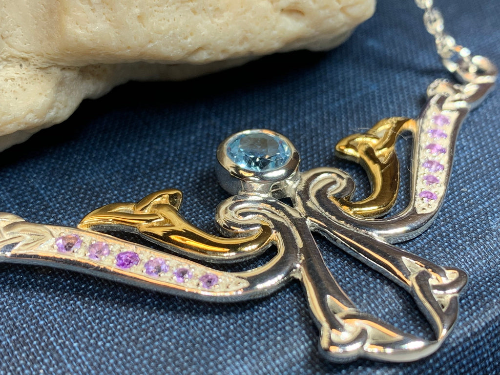 Kenndra Trinity Knot Necklace