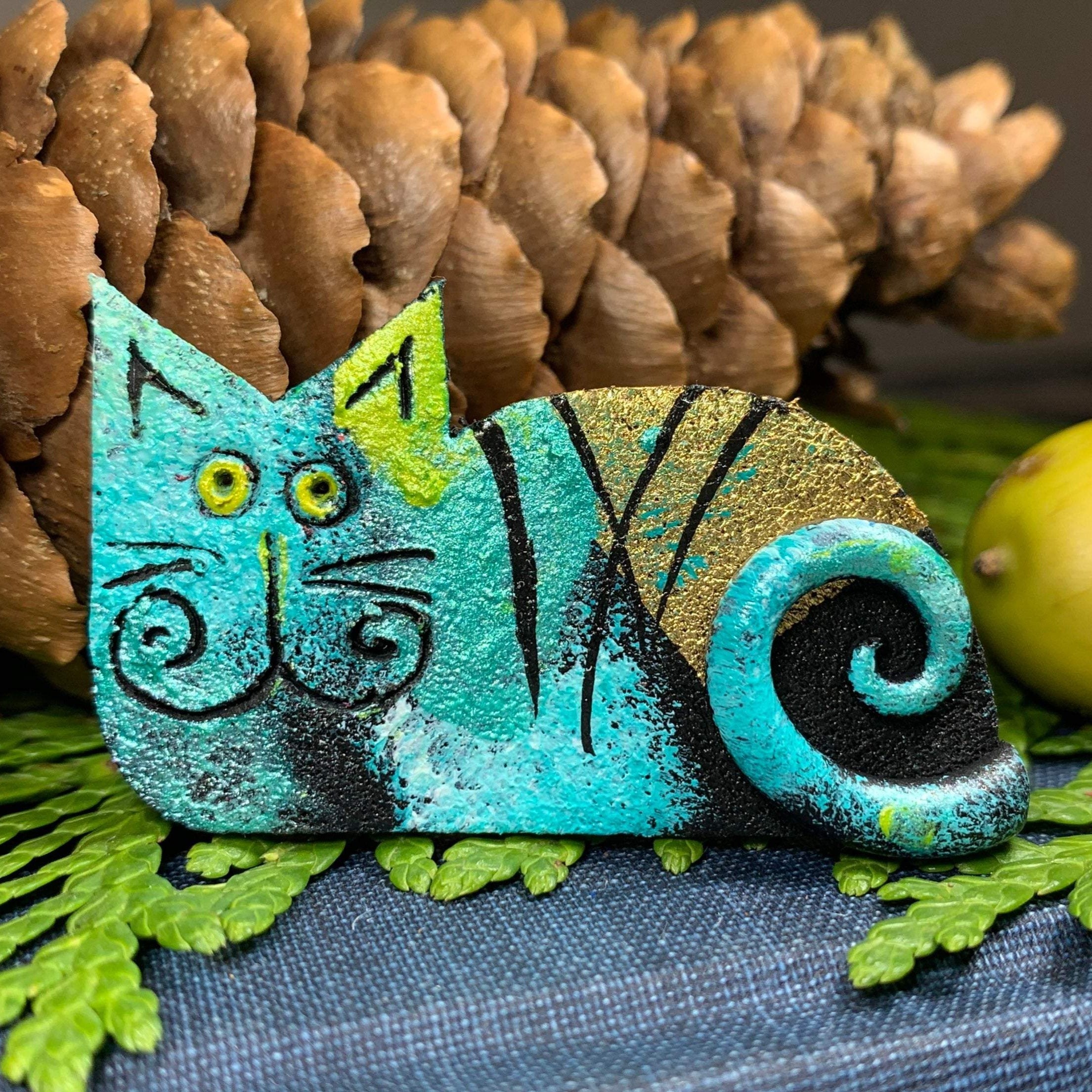 Quirky Cat Brooch