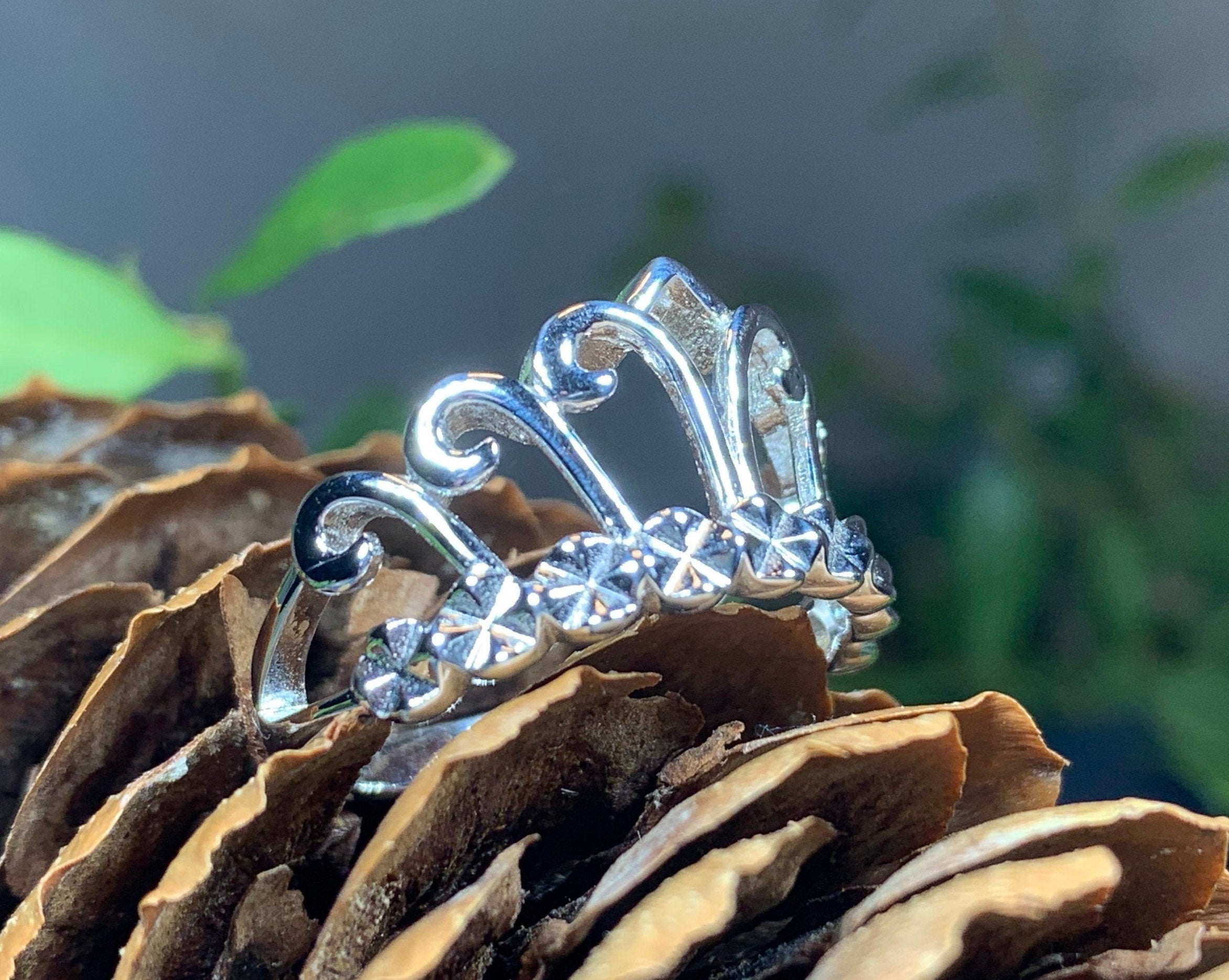 Anne Crown Ring