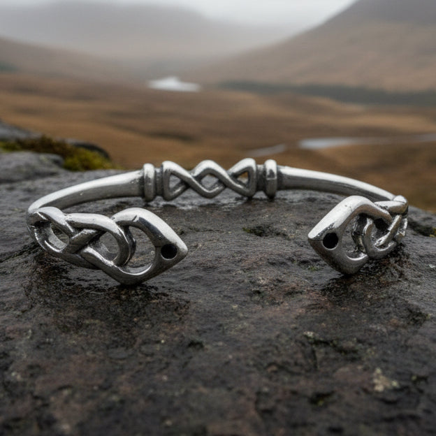 Nina Celtic Knot Bracelet