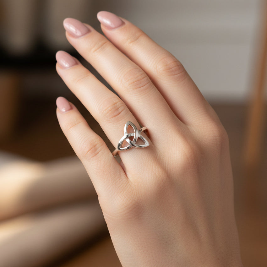 Echo Celtic Trinity Knot Ring in Sterling Silver