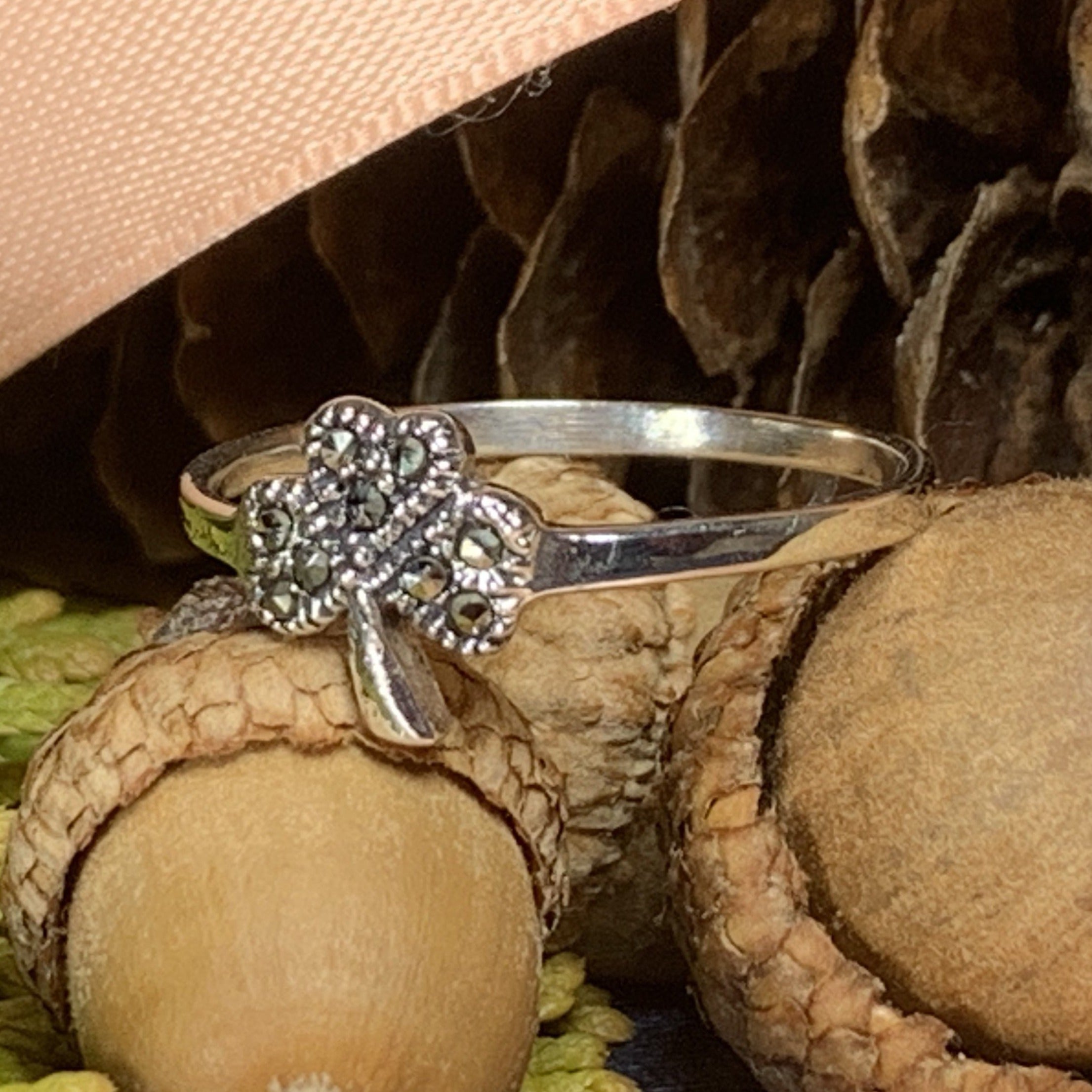 Fáilte Irish Shamrock Ring with Marcasite