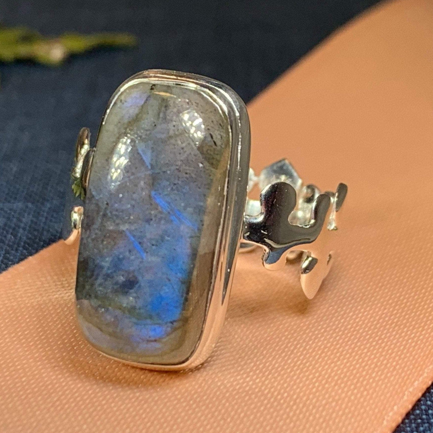 Mists of Avalon Ring