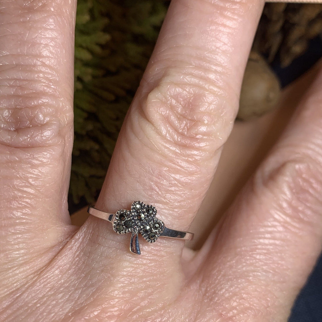 Fáilte Irish Shamrock Ring with Marcasite