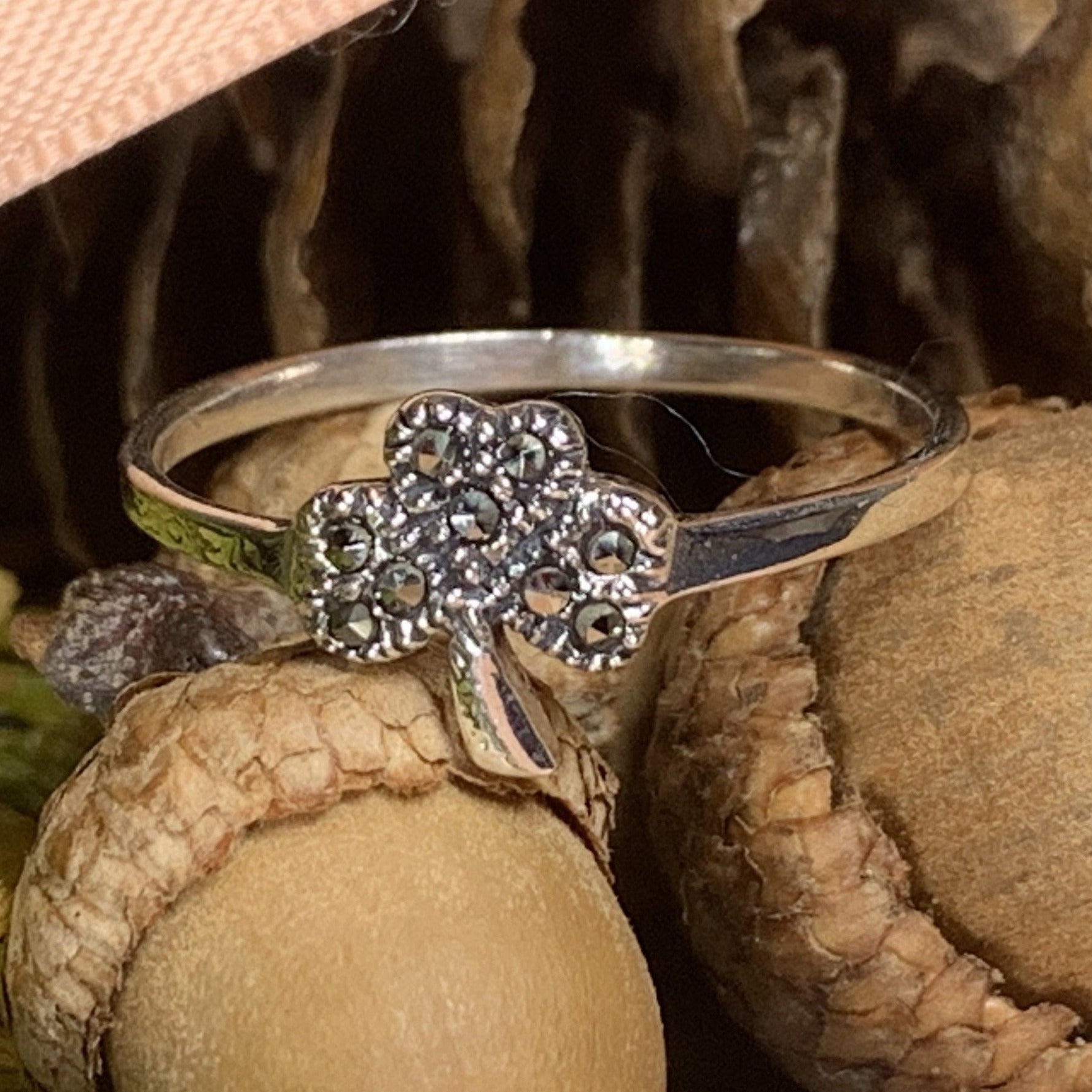 Fáilte Irish Shamrock Ring with Marcasite
