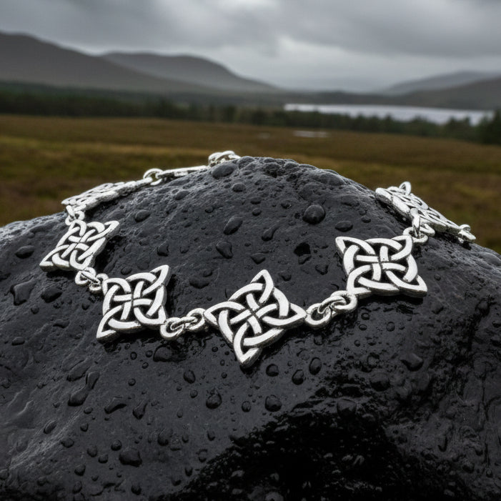 Freya Quaternary Celtic Knot Bracelet in Sterling Silver