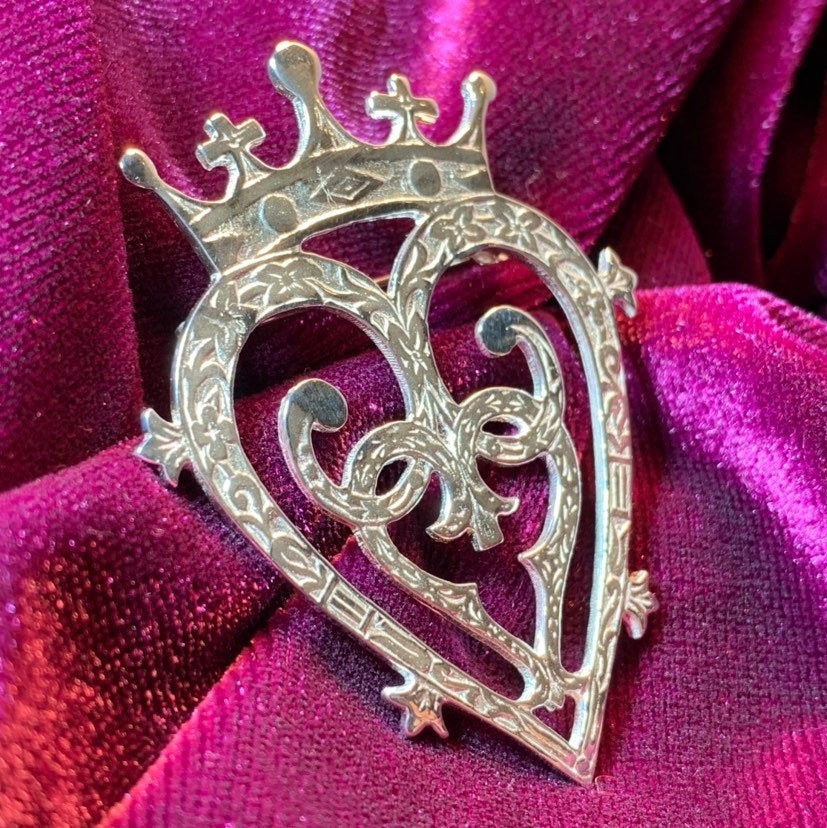 True Love Luckenbooth Brooch