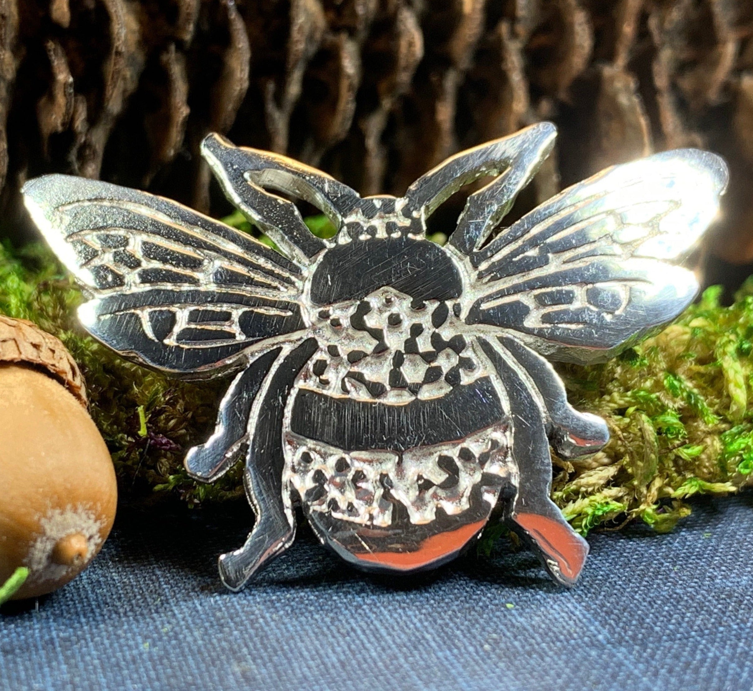 Bonny Bee Booch - Handmade in Scotland