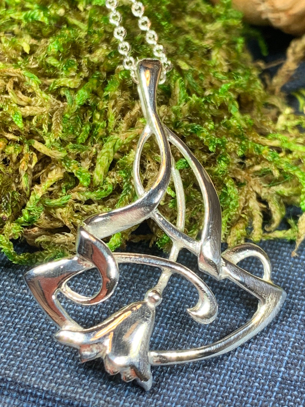 Elegant Bluebell Necklace