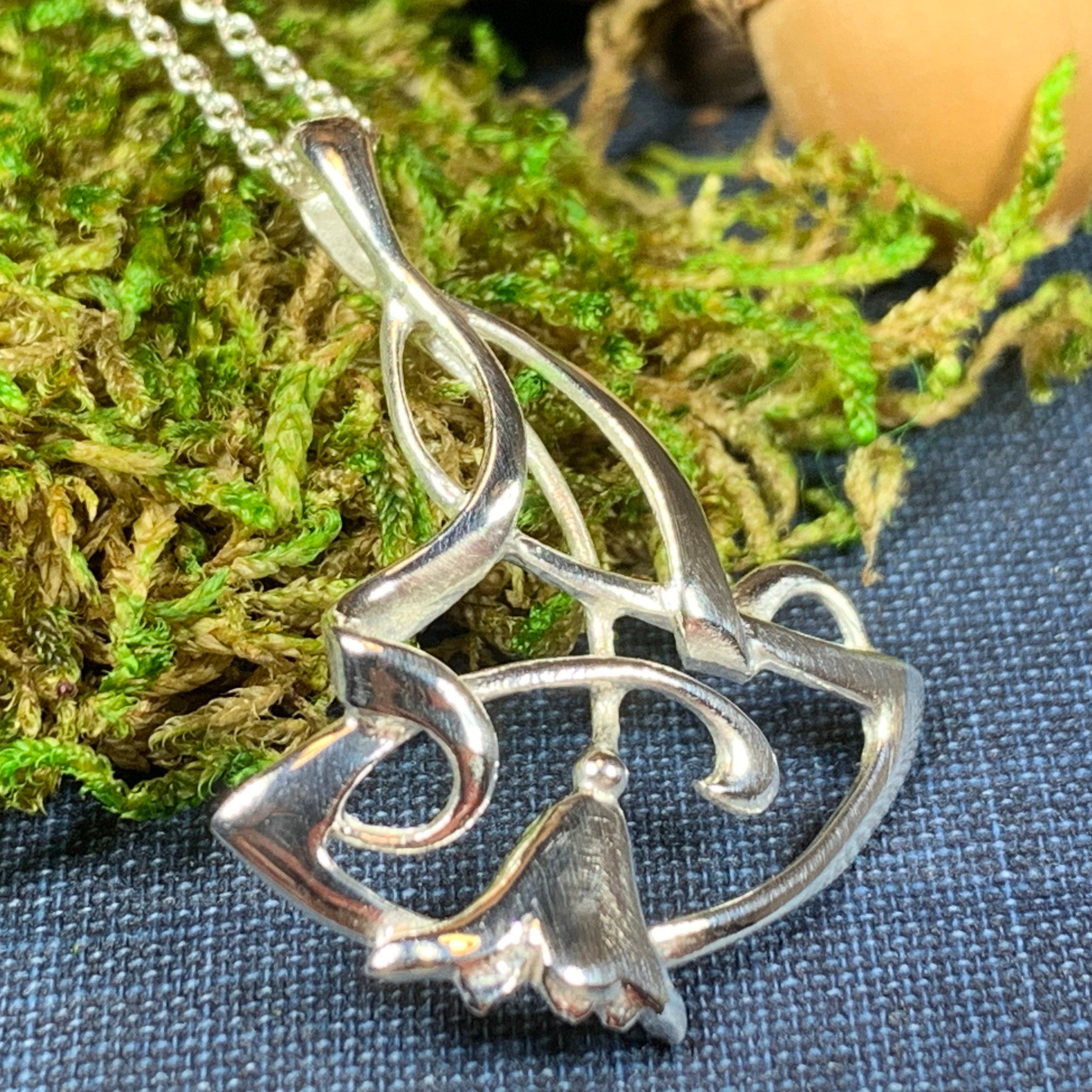 Elegant Bluebell Necklace