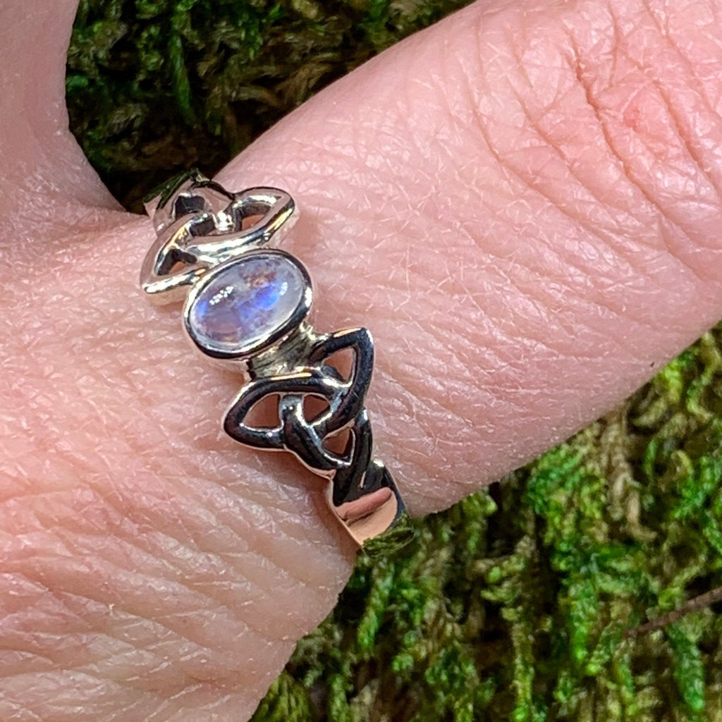 Damask Trinity Knot Moonstone Ring
