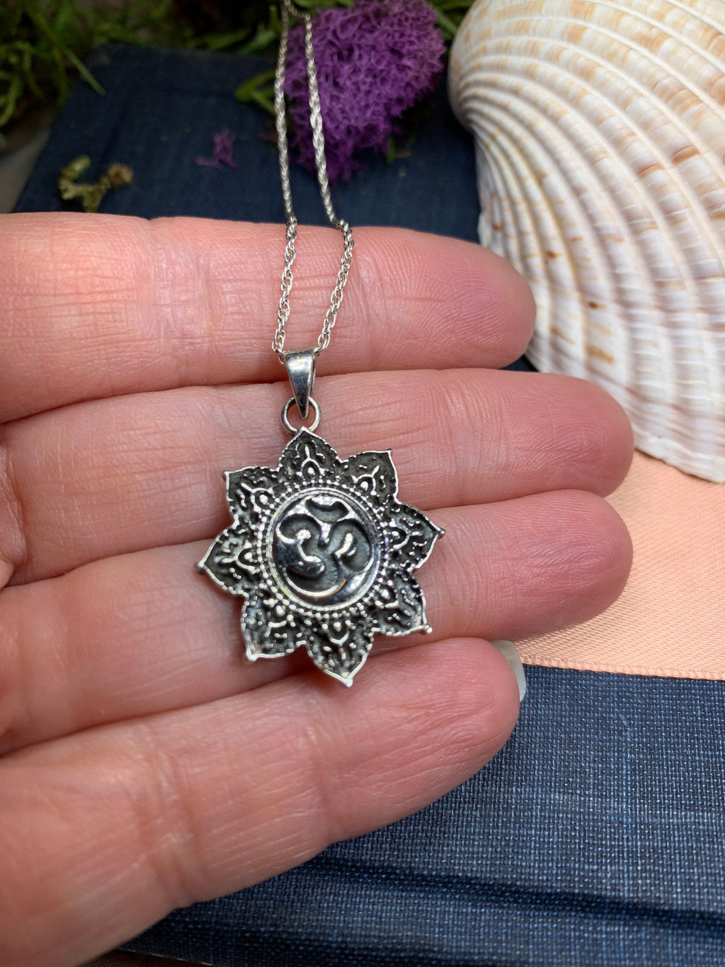 Lostus Blossom Om Necklace