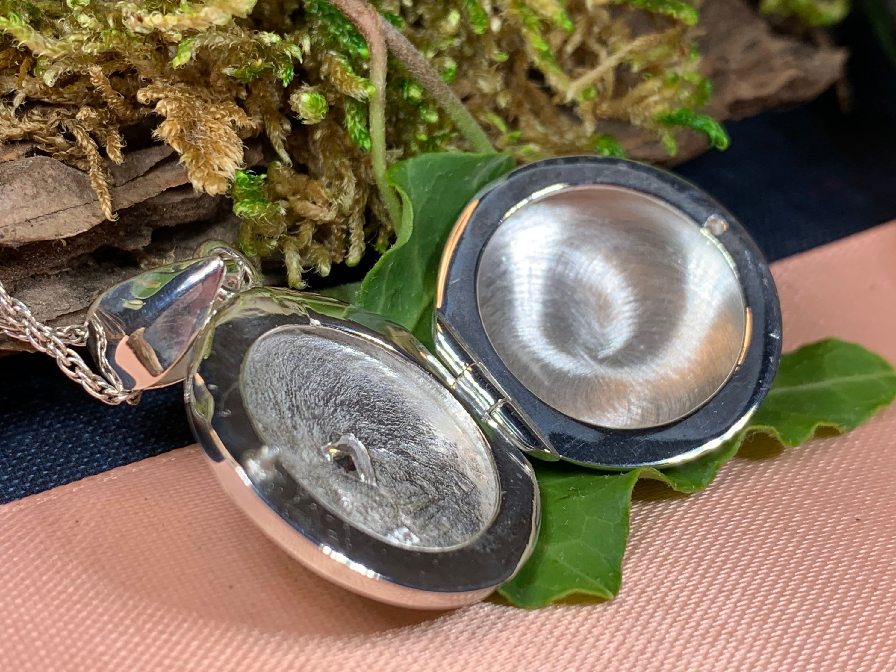 Irish Shamrock Locket Necklace in Sterling Silver
