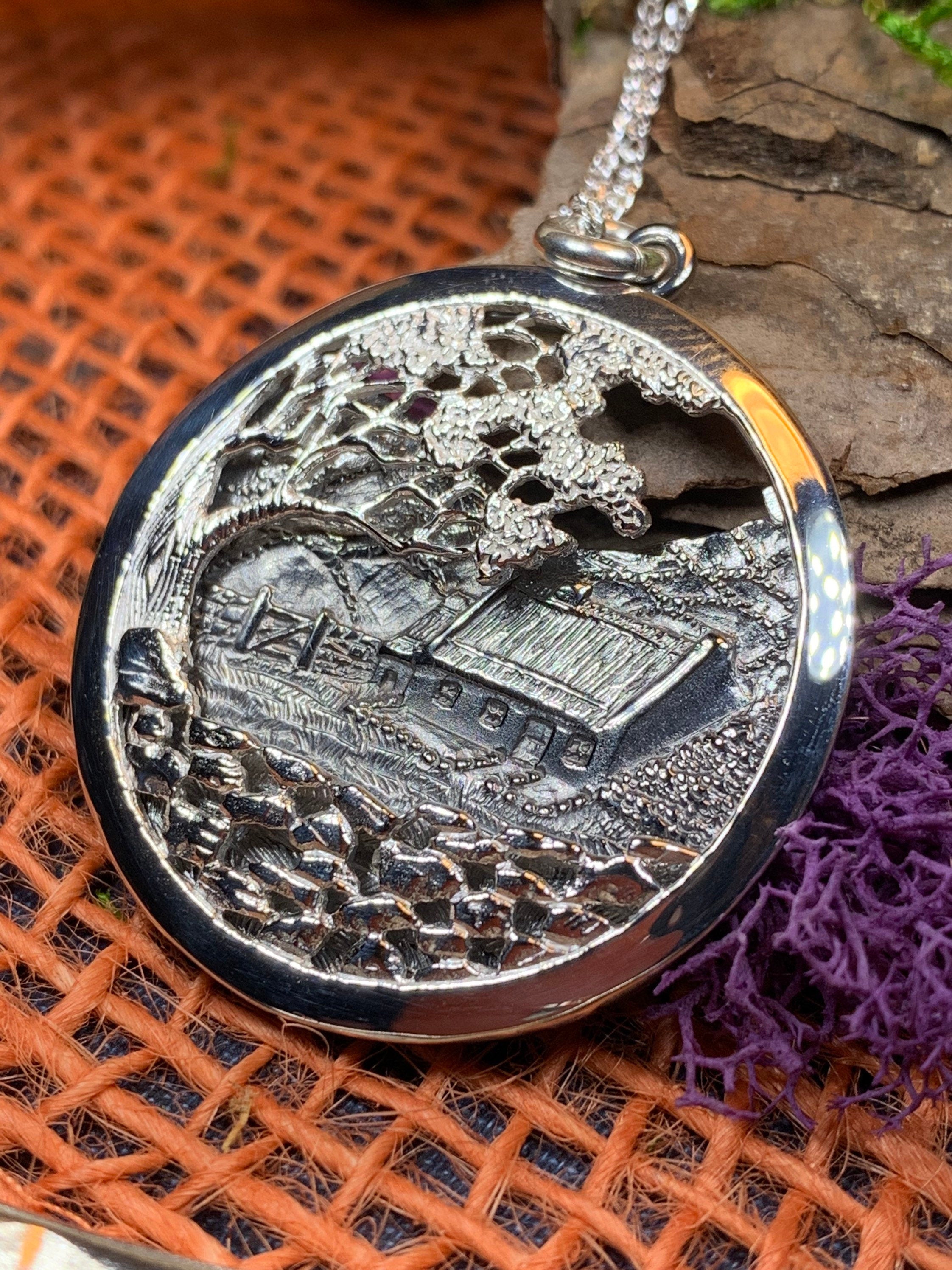 Quiet Man Irish Cottage Necklace