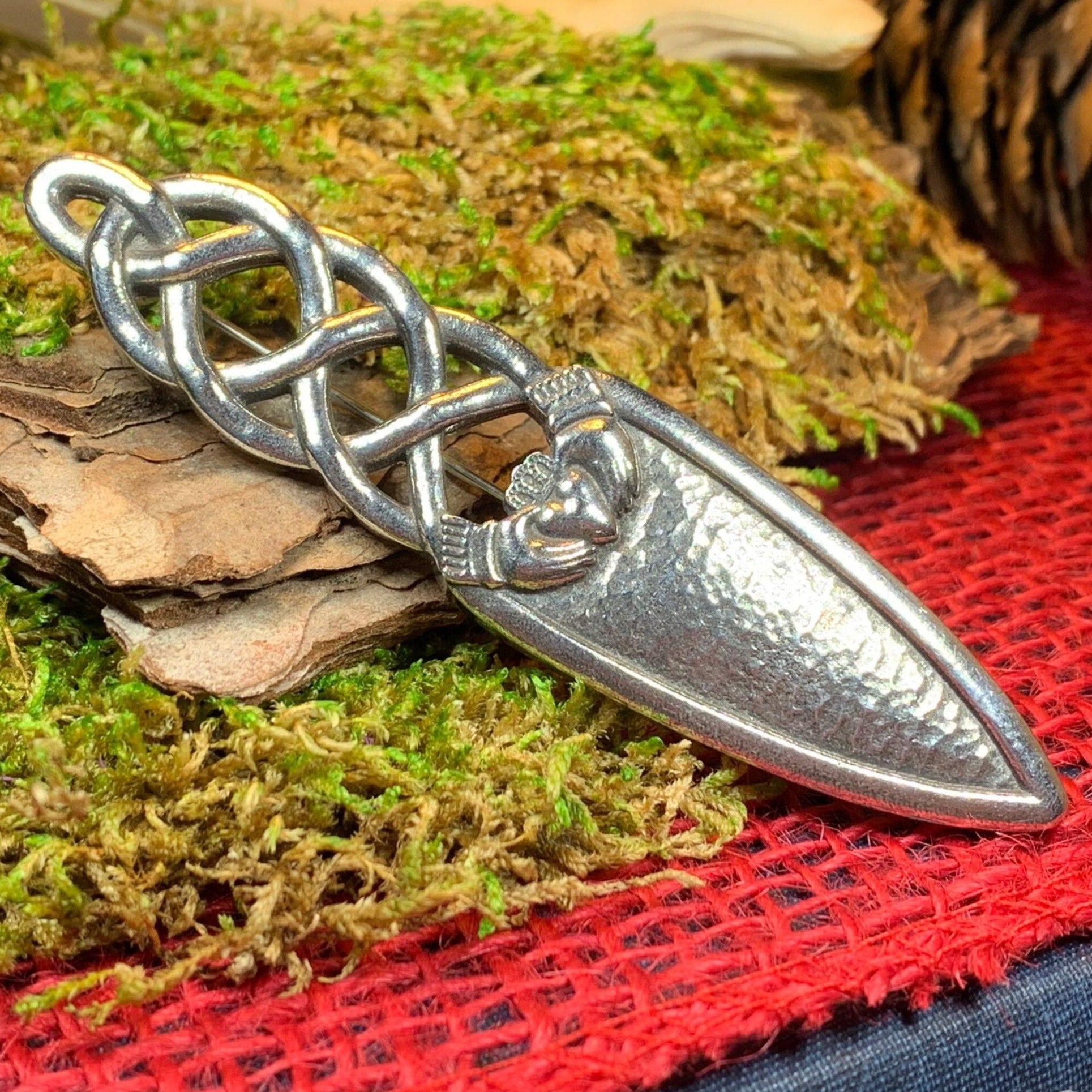 Claddagh Pewter Kilt Pin