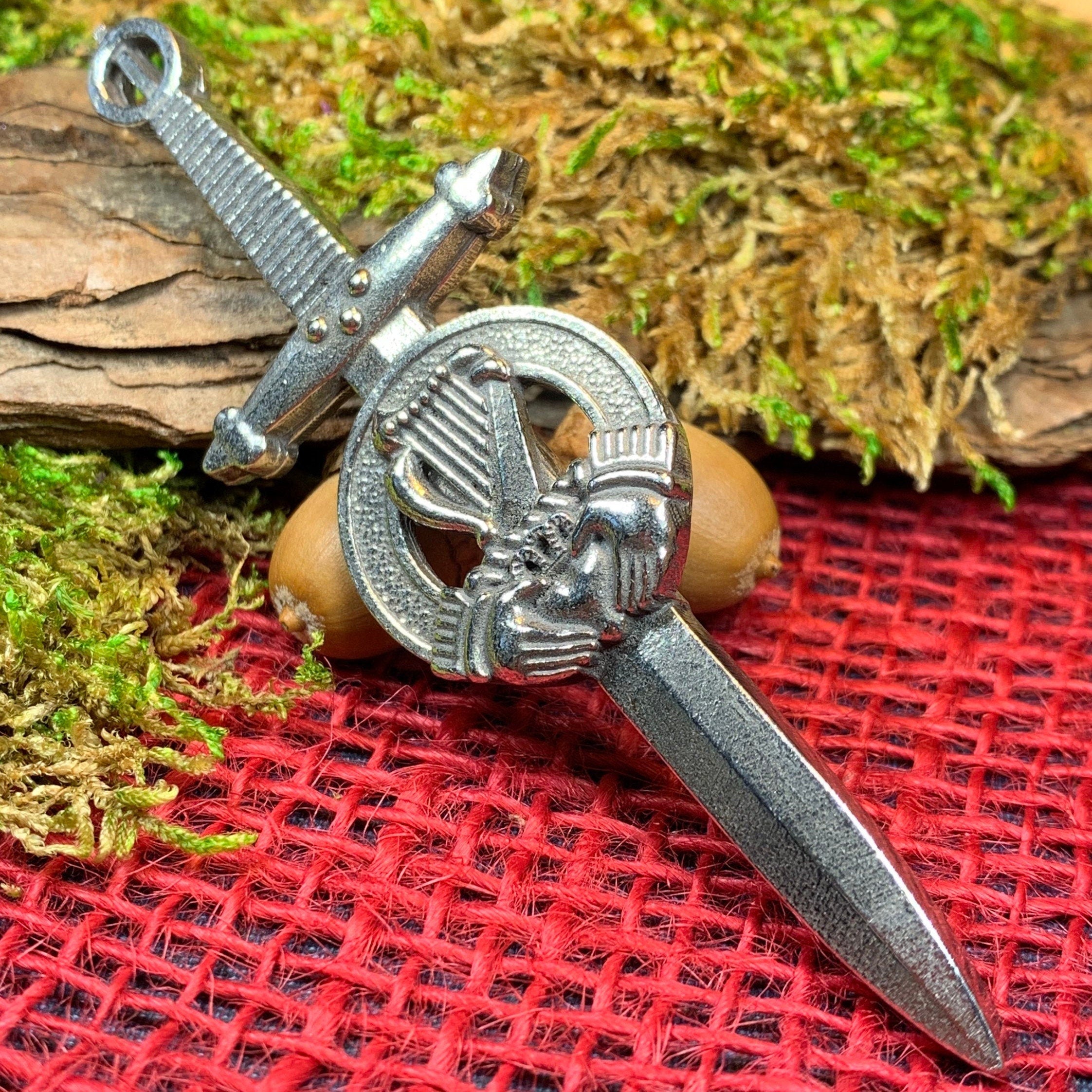 Irish Harp & Claddagh Kilt Pin