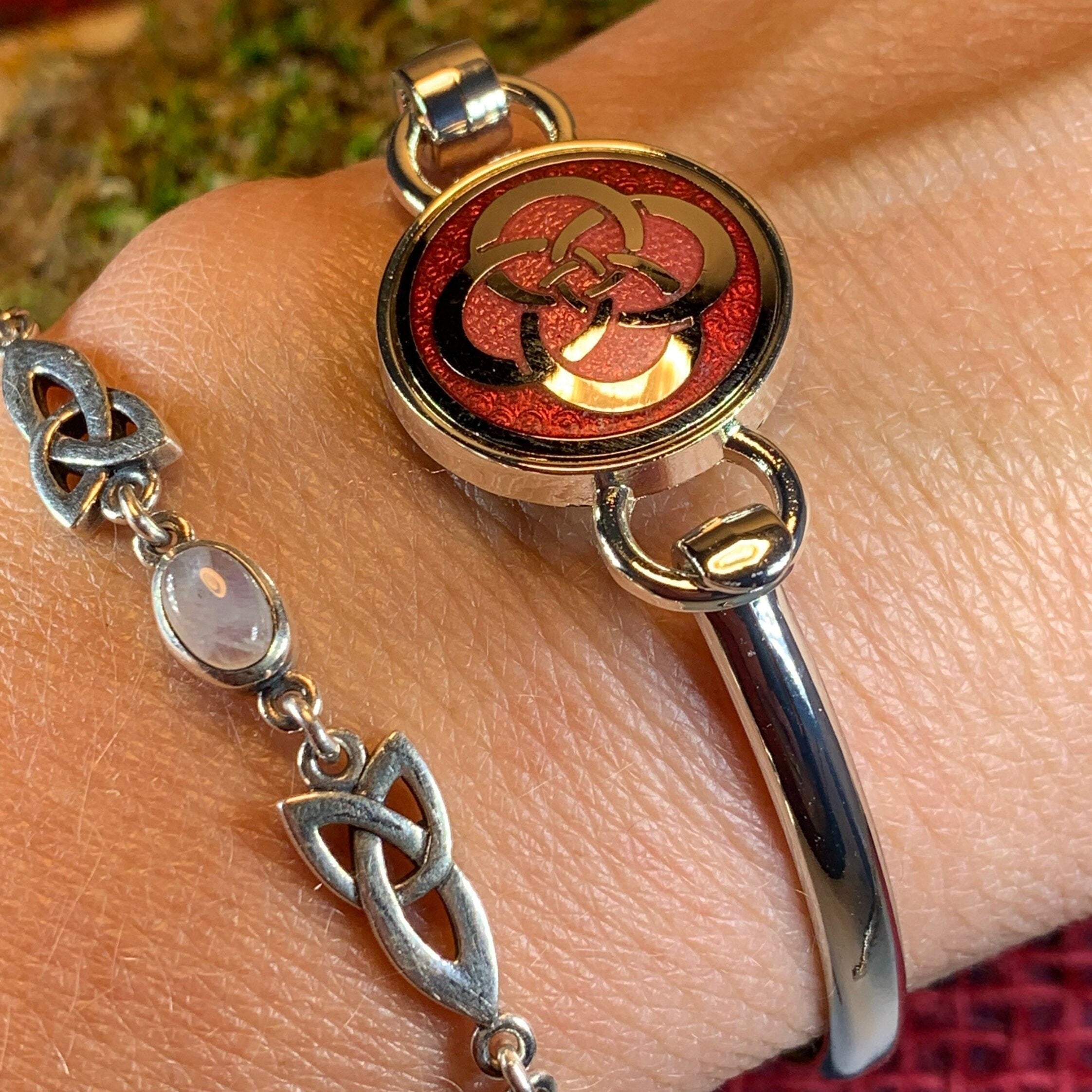 Dara Knot Bracelet