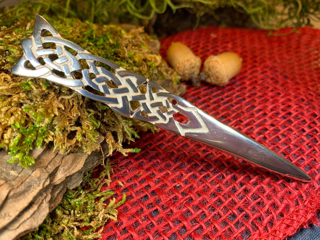 Rori Celtic Kilt Pin - Handmade in Scotland
