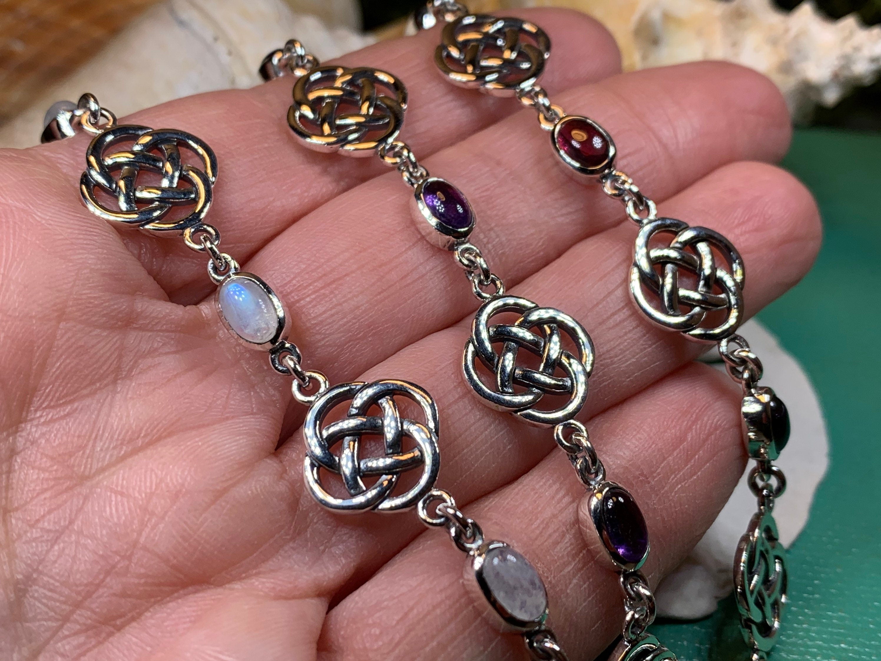 Dara Knot Gemstone Bracelet