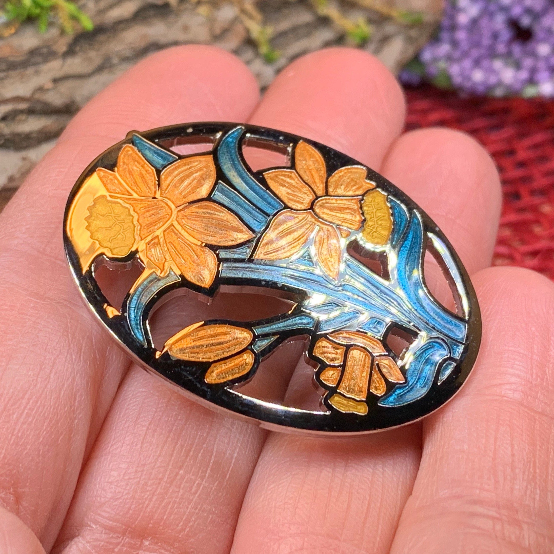 Daffodils of Wales Brooch